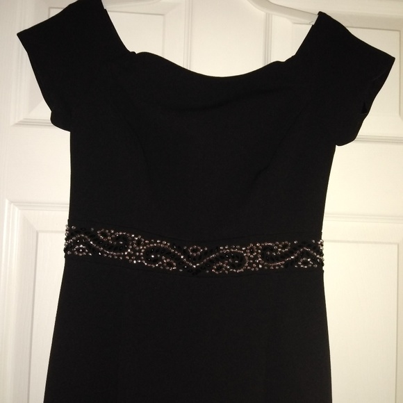 Dress - Picture 1 of 6